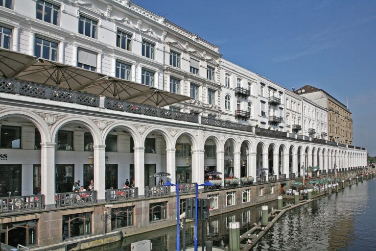 expat rights in Hamburg